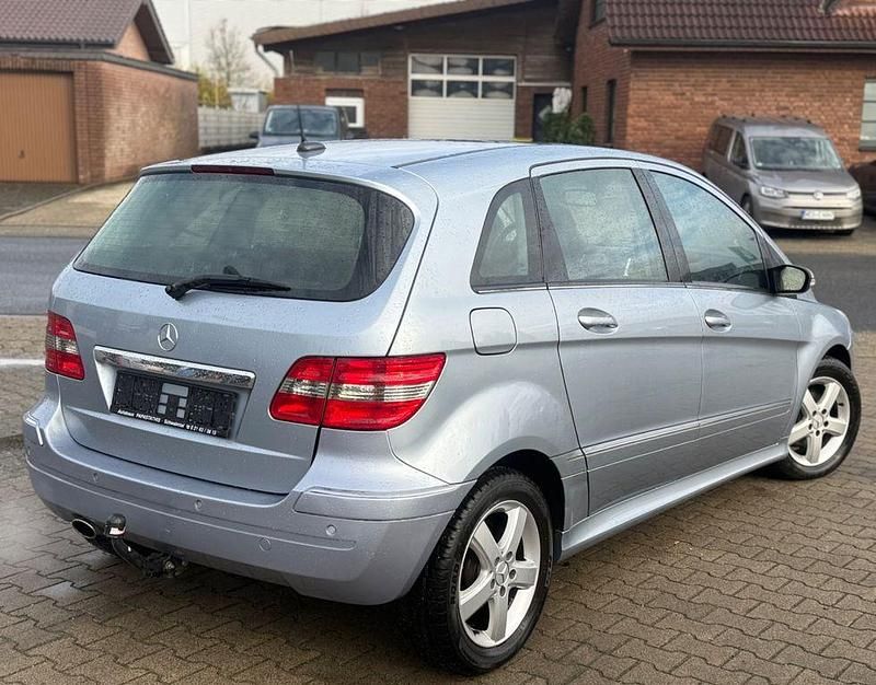 Gebraucht Mercedes B200 136 PS (100 kW) 2006 Van / Kleinbus