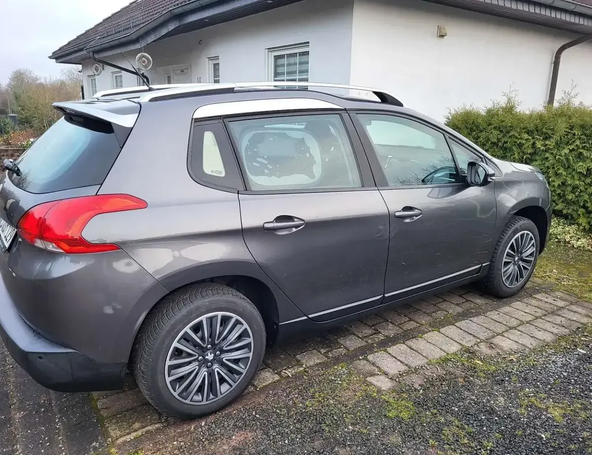 Gebraucht Peugeot 2008 Allure 82 PS (60 kW) 2016 SUV