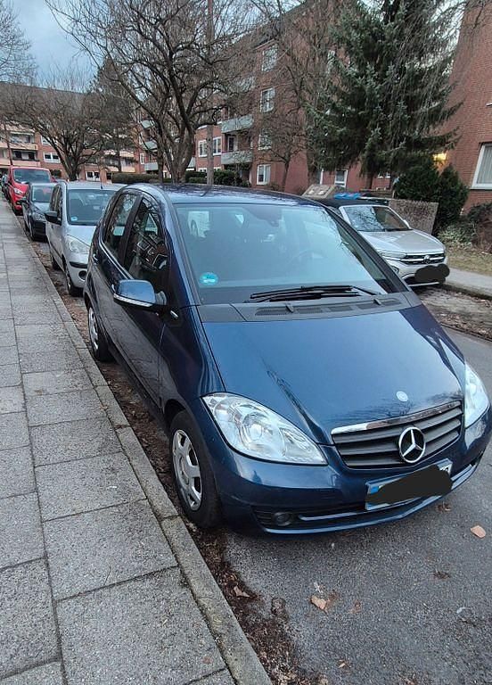 Gebraucht Mercedes A160 95 PS (69 kW) 2011 Blau Van / Kleinbus