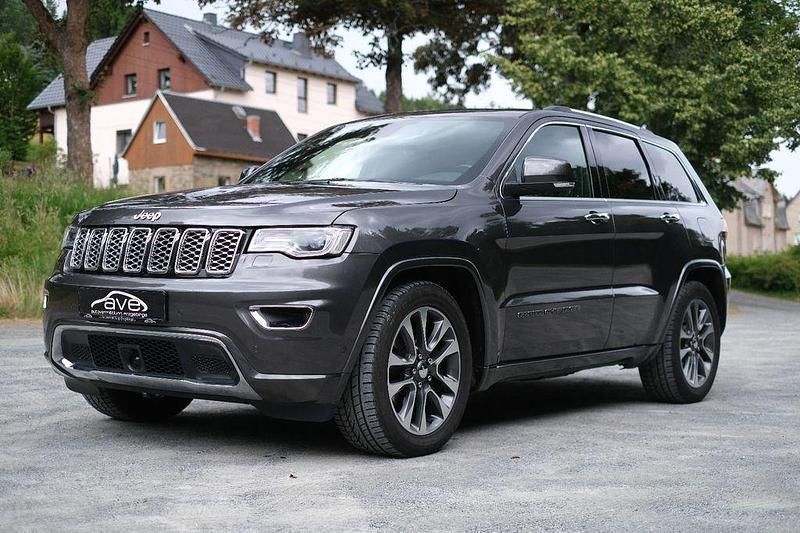 Walnutbrown Gebraucht 2019 Jeep Grand Cherokee Overland SUV | 32.980 € (Guter Preis) - Bild 1/4