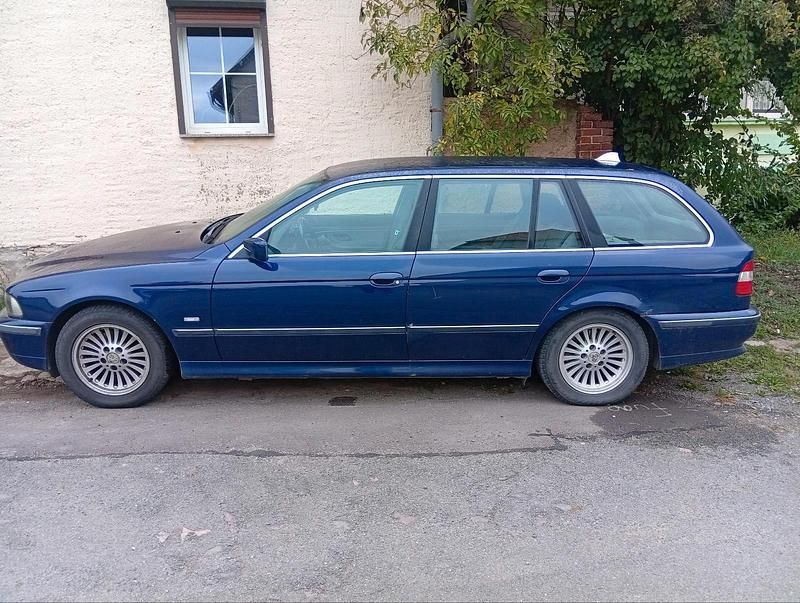 Gebraucht BMW 523 Basis 170 PS (125 kW) 1997 Blau Kombi