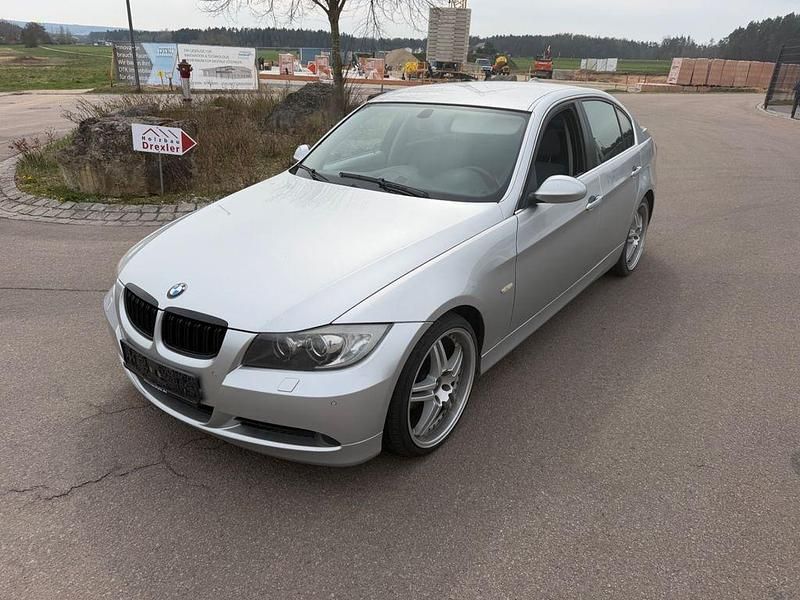Second-hand BMW 325 218 CP (160 kW) 2005 Argintiu Berlinǎ