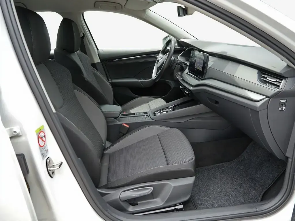 Gebraucht Skoda Octavia Ambition 150 PS (110 kW) 2023 Candyweiss Limousine