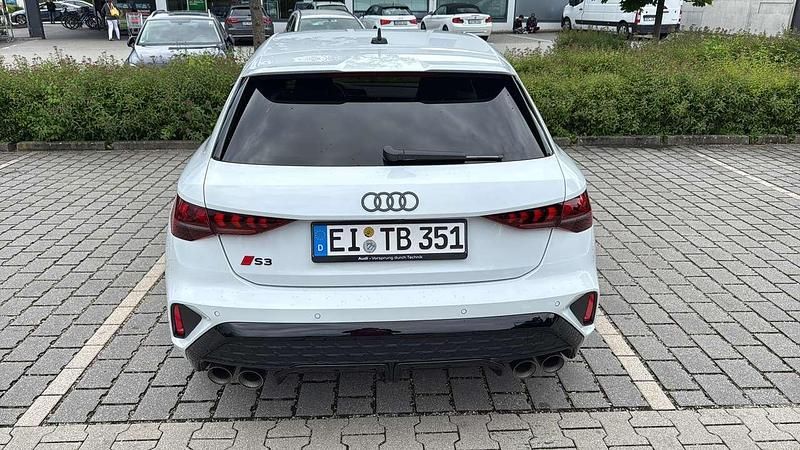 Gebraucht Audi S3 Ambiente 333 PS (244 kW) 2024 Weiß Limousine