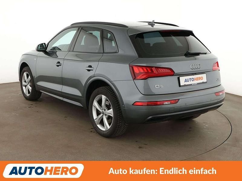 Second-hand Audi Q5 S-Line 163 CP (119 kW) 2019 Gri SUV