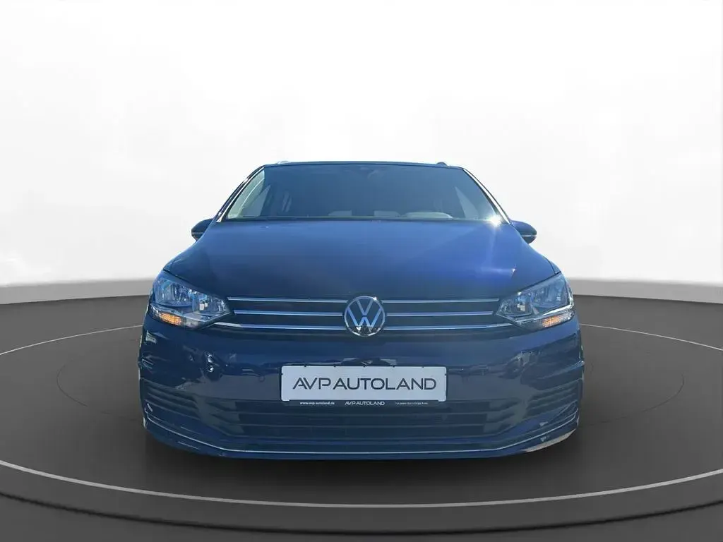 Gebraucht VW Touran Move 122 PS (89 kW) 2024 Atlantik blue Van / Kleinbus