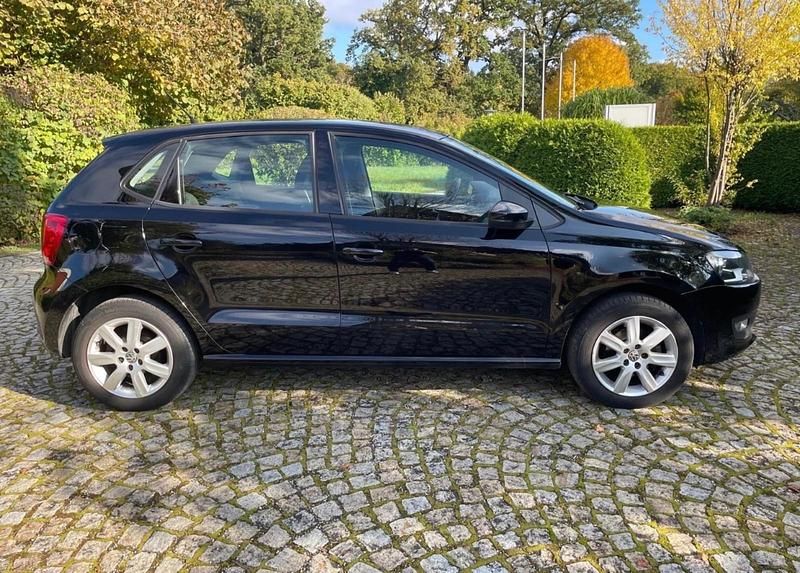 Gebraucht VW Polo Highline 90 PS (66 kW) 2014 Schwarz Kleinwagen