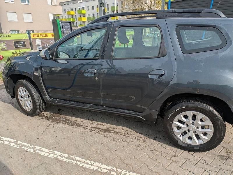 Second-hand Dacia Duster Expression 101 CP (74 kW) 2024 Gri SUV