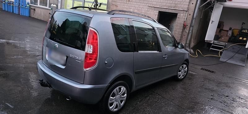 Gebraucht Skoda Roomster 86 PS (63 kW) 2013 Blau Van / Kleinbus