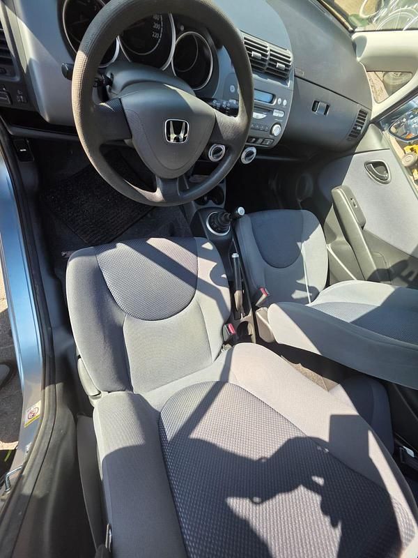 Gebraucht Honda Jazz 77 PS (56 kW) 2006 Blau Kleinwagen