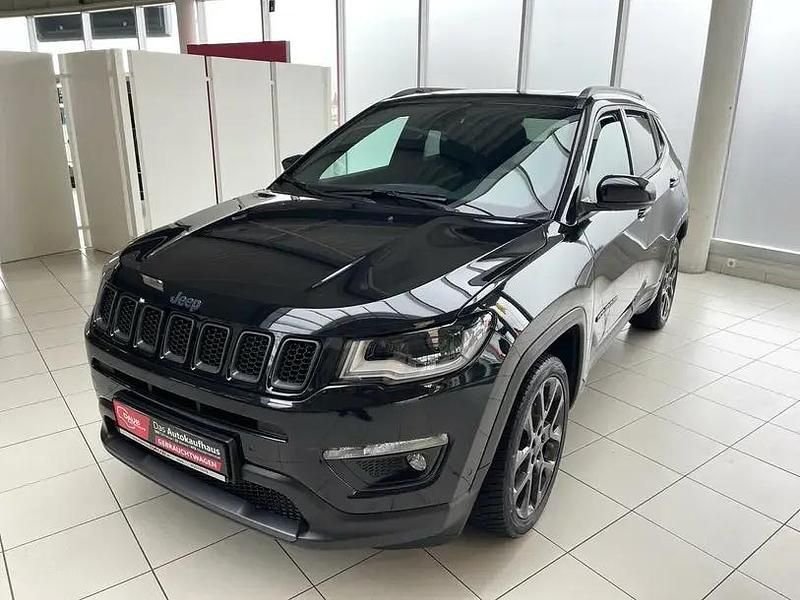 Gebraucht Jeep Compass 179 PS (131 kW) 2020 Carbon black metallic clear coat SUV