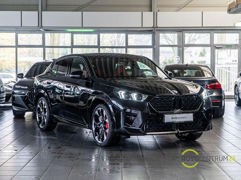 Schwarz Gebraucht 2025 BMW X2 M Sport SUV | 57.990 € - Bild 1/4