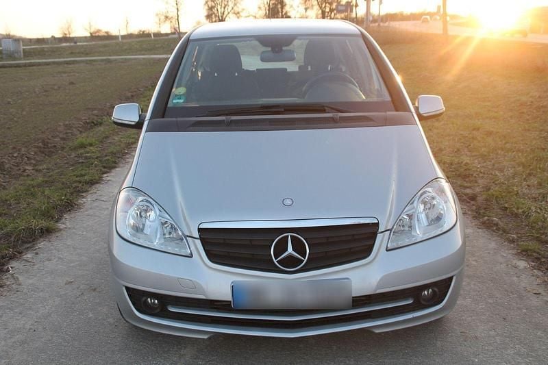 Gebraucht Mercedes A160 82 PS (60 kW) 2012 Grau Van / Kleinbus
