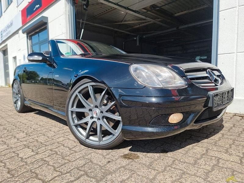 Schwarz Gebraucht 2002 Mercedes SLK32 AMG AMG Cabrio | 14.995 € (Fairer Preis) - Bild 1/4