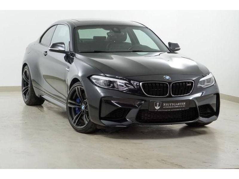 Black sapphire (metallic) Gebraucht 2017 BMW M2 Sport Line Coupé | 37.800 € (Fairer Preis) - Bild 1/4