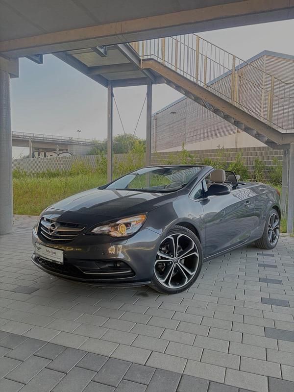 Gebraucht Opel Cascada Cosmo 170 PS (125 kW) 2016 Andere farben Cabrio