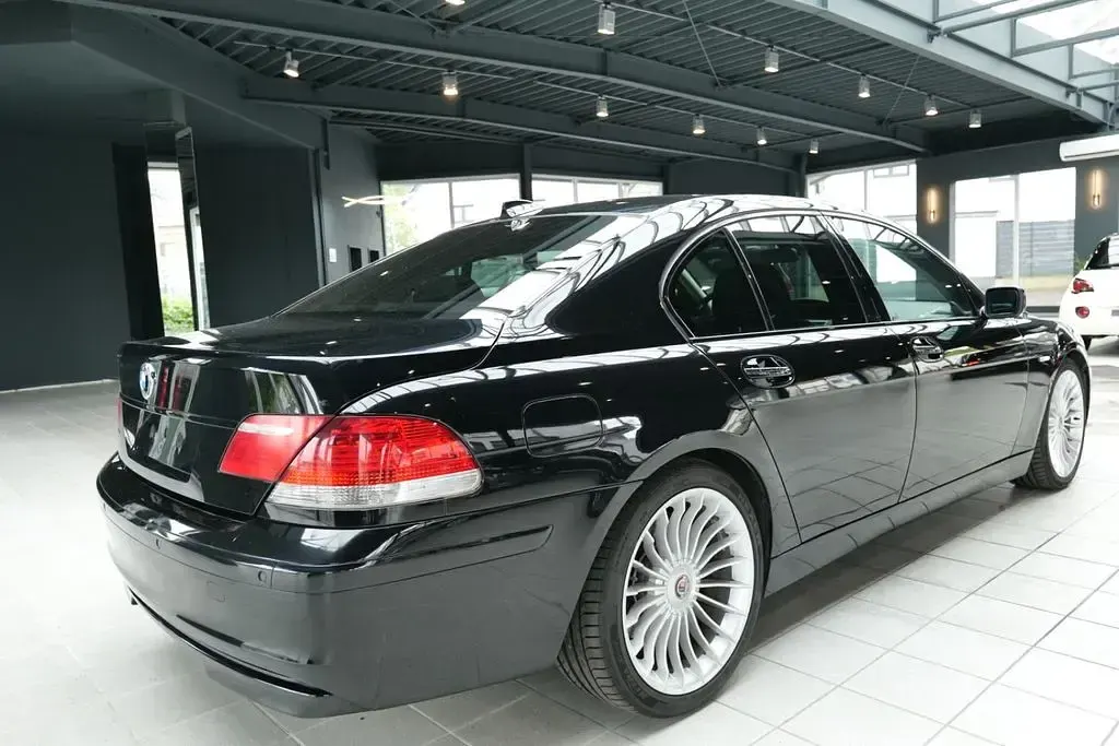 Gebraucht BMW 740 306 PS (225 kW) 2008 Schwarz Limousine