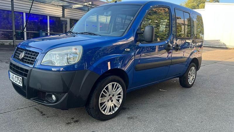 Blau Gebraucht 2008 Fiat Doblò Van / Kleinbus | 3.350 € (Fairer Preis) - Bild 1/4