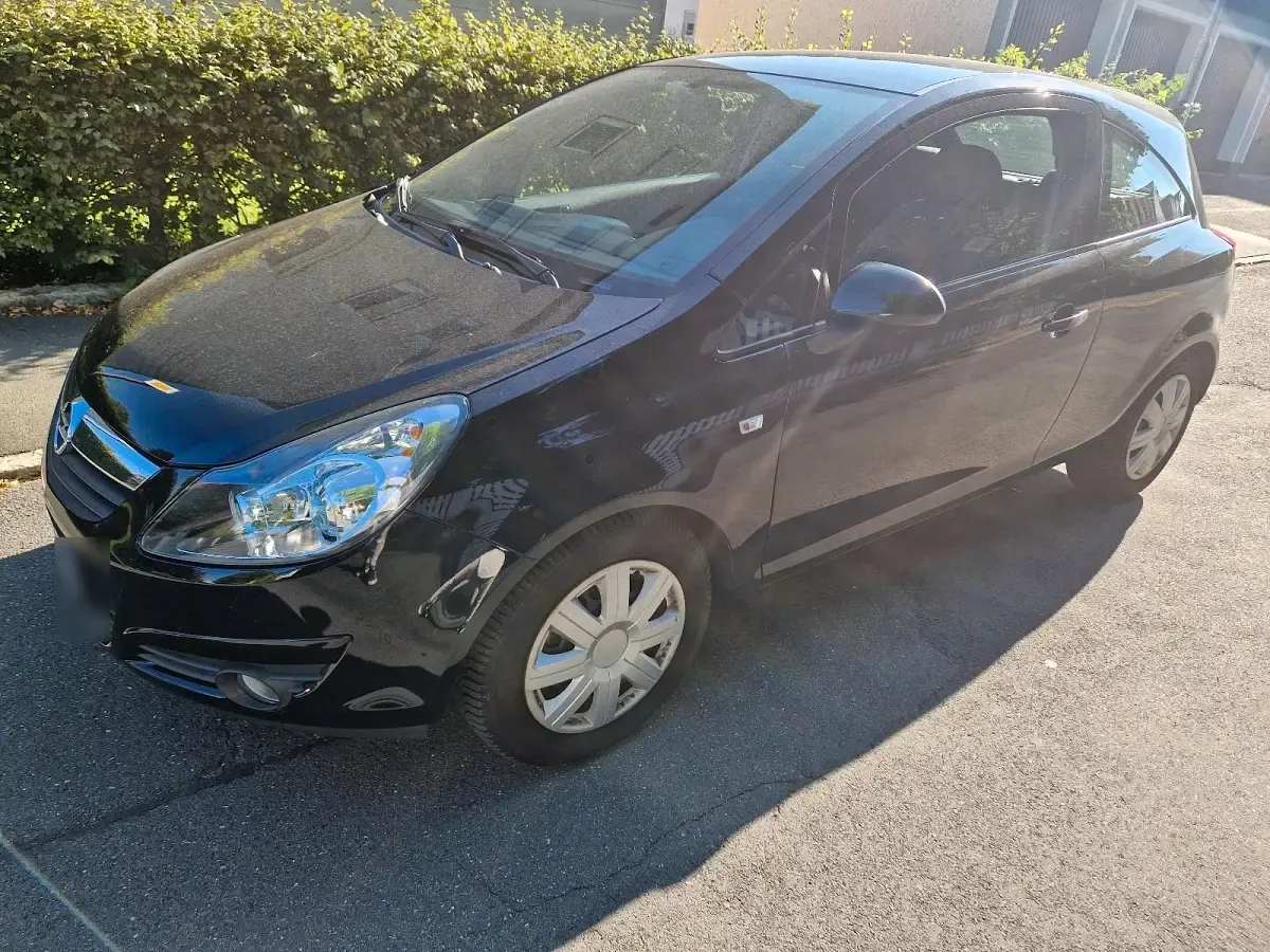 Gebraucht Opel Corsa Color Edition 87 PS (63 kW) 2010 Schwarz Kleinwagen