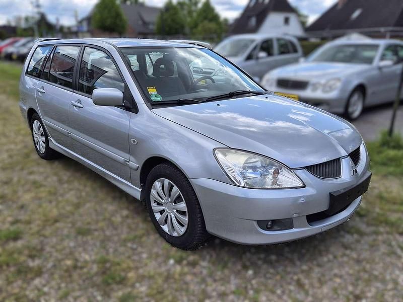 Gebraucht Mitsubishi Lancer Invite 98 PS (72 kW) 2005 Coolsilber (m) Kombi