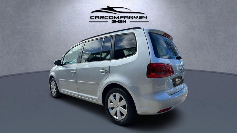 Gebraucht VW Touran 105 PS (77 kW) 2012 Silber Van / Kleinbus