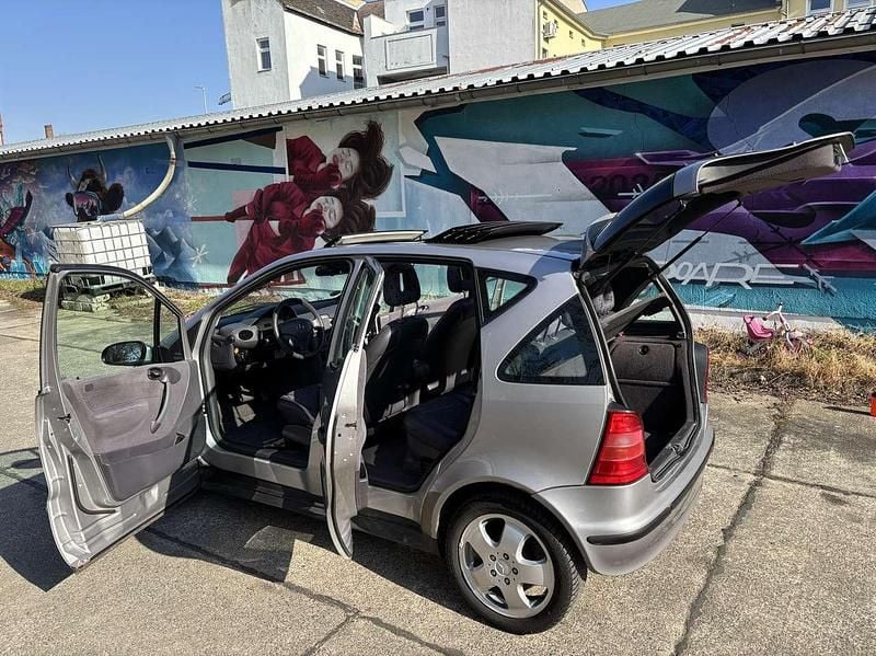 Gebraucht Mercedes A160 Avantgarde 102 PS (75 kW) 2000 Limousine