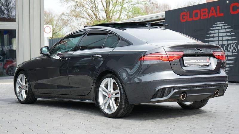 Gebraucht Jaguar XE R-Dynamic 250 PS (183 kW) 2022 Grau Limousine