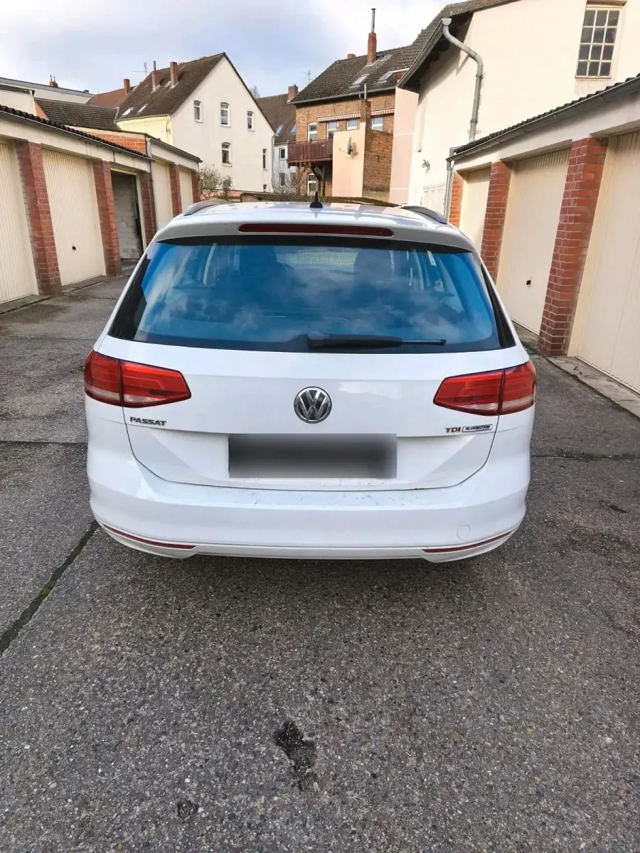 Usata VW Passat 120 CV (88 kW) 2016 Bianco Station wagon