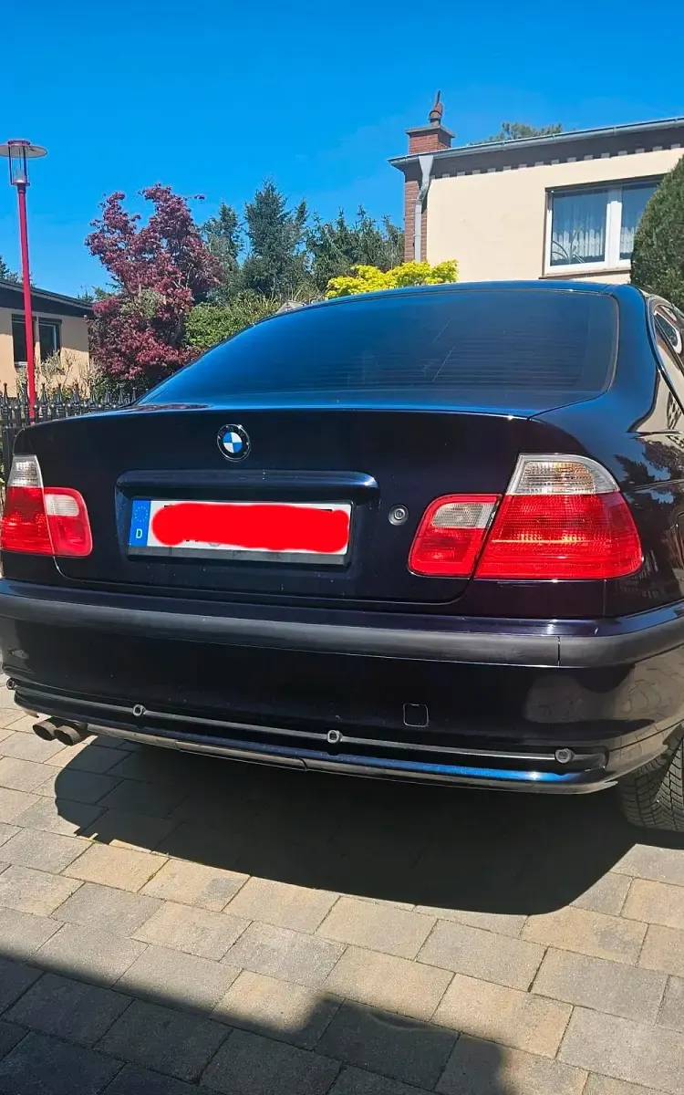 Gebraucht BMW 320 150 PS (110 kW) 2000 Blau Limousine