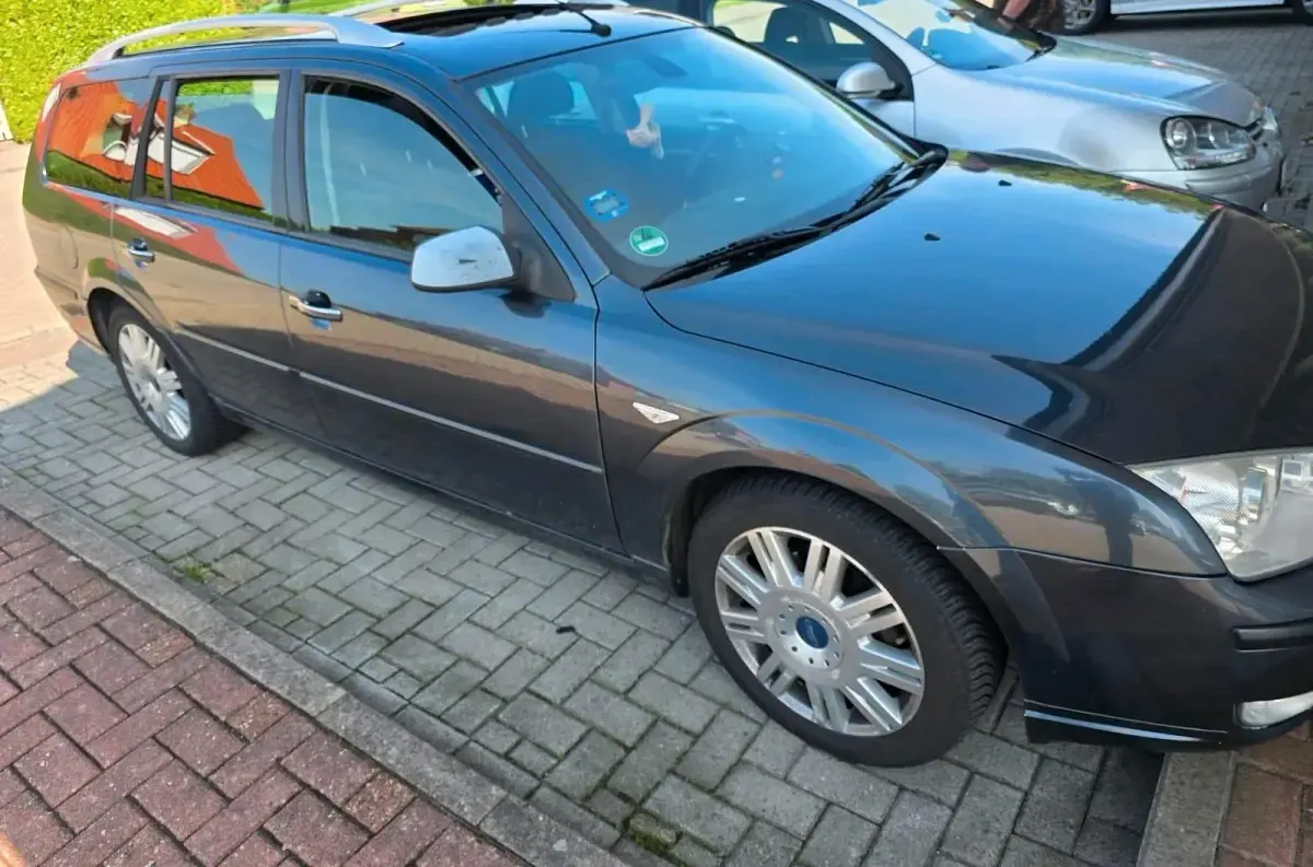 Gebraucht Ford Mondeo 155 PS (114 kW) 2006 Blau Kombi