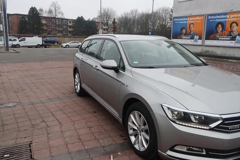 Gebraucht VW Passat Comfortline 150 PS (110 kW) 2017 Grau Kombi