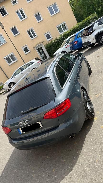Second-hand Audi A4 Ambiente 190 CP (139 kW) 2009 Gri Break