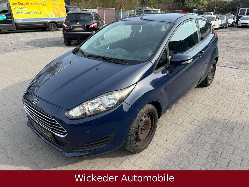 Gebraucht Ford Fiesta Trend 75 PS (55 kW) 2014 Blazer blue Kleinwagen