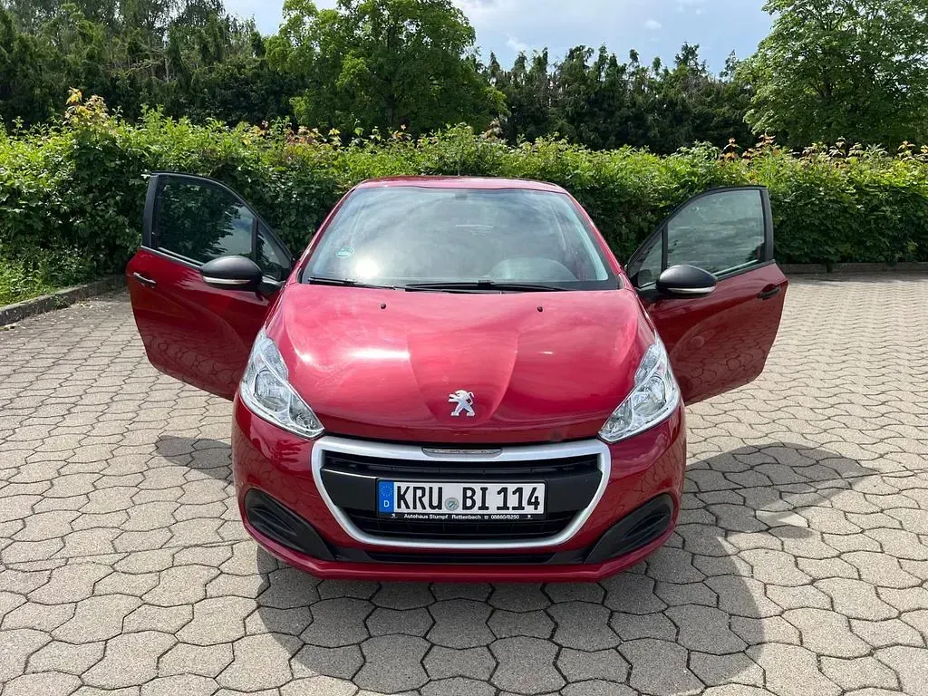 Gebraucht Peugeot 208 Access 68 PS (50 kW) 2017 Rot Kleinwagen