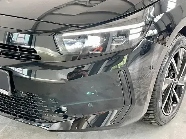 Gebraucht Opel Corsa GS Line 101 PS (74 kW) 2025 Schwarz Kleinwagen