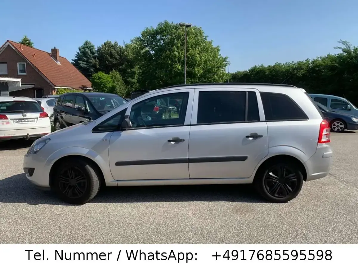 Gebraucht Opel Zafira Selection 116 PS (85 kW) 2009 Silber Van / Kleinbus