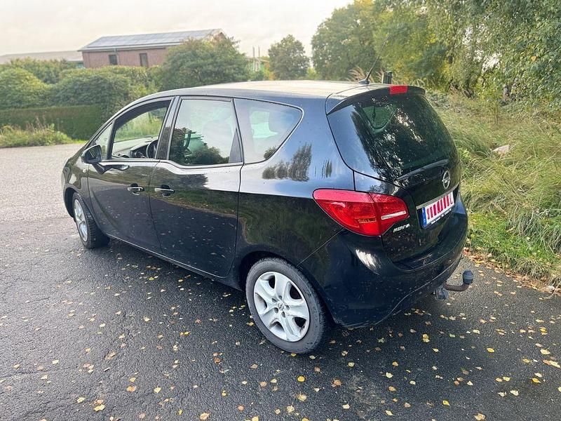 Gebraucht Opel Meriva Design Edition 110 PS (80 kW) 2011 Schwarz Van / Kleinbus