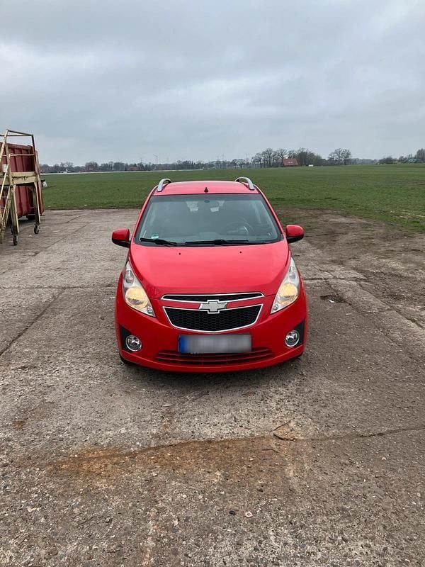 Gebraucht Chevrolet Spark 83 PS (61 kW) 2010 Rot Kleinwagen