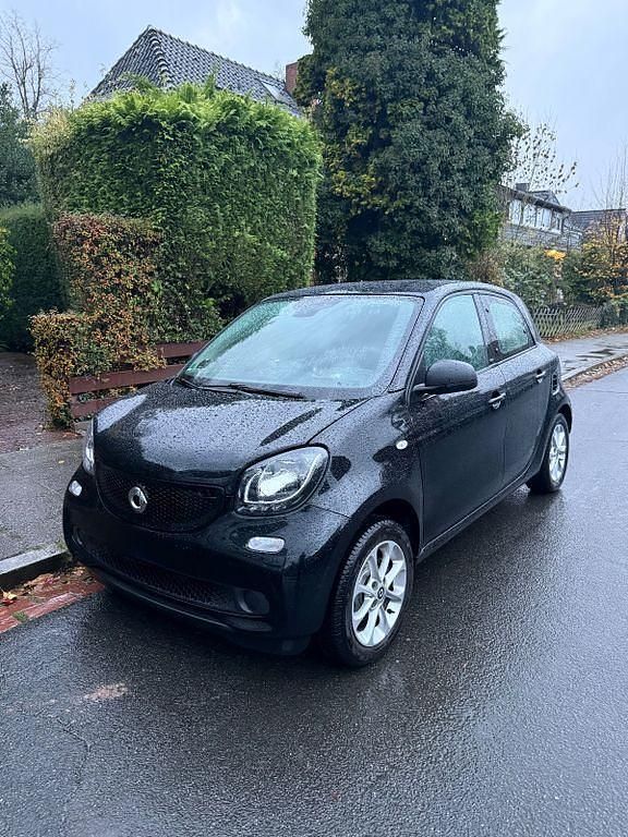Schwarz Gebraucht 2018 Smart ForFour Kleinwagen | 10.000 € (Guter Preis) - Bild 1/4