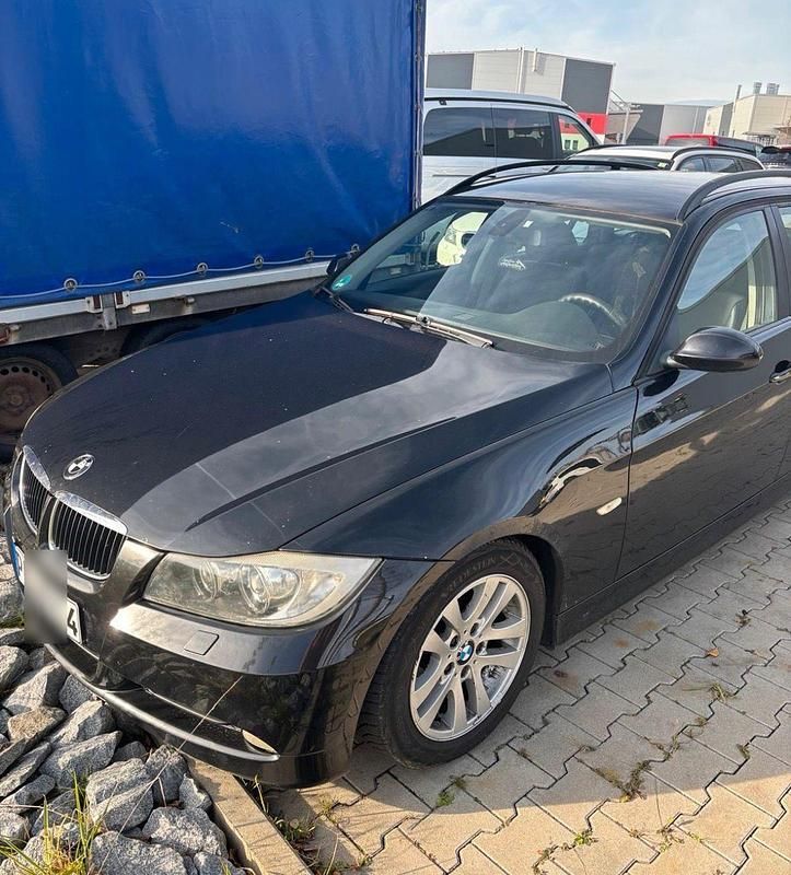 Gebraucht BMW 320 163 PS (119 kW) 2005 Schwarz Kombi