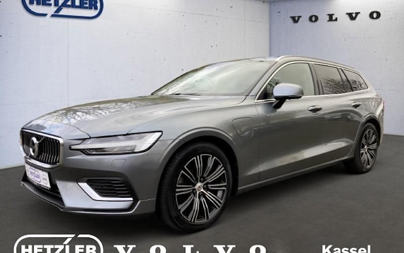 Osmium grey metallic / metalli Gebraucht 2020 Volvo V60 Inscription Kombi | 35.780 € (Fairer Preis) - Bild 1/4