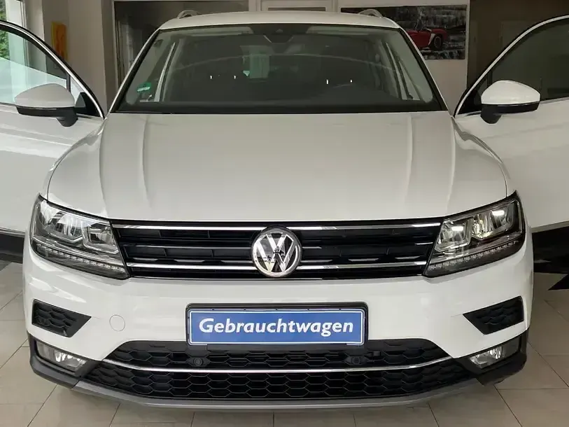Gebraucht VW Tiguan Highline 150 PS (110 kW) 2021 Pure white SUV