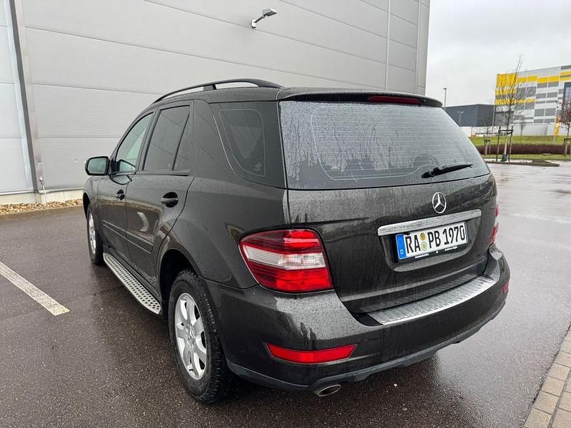 Gebraucht Mercedes ML300 204 PS (150 kW) 2010 SUV