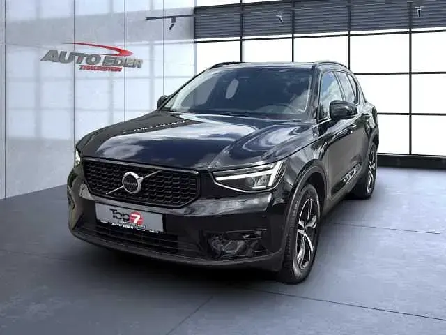 Gebraucht Volvo XC40 145 PS (106 kW) 2024 SUV