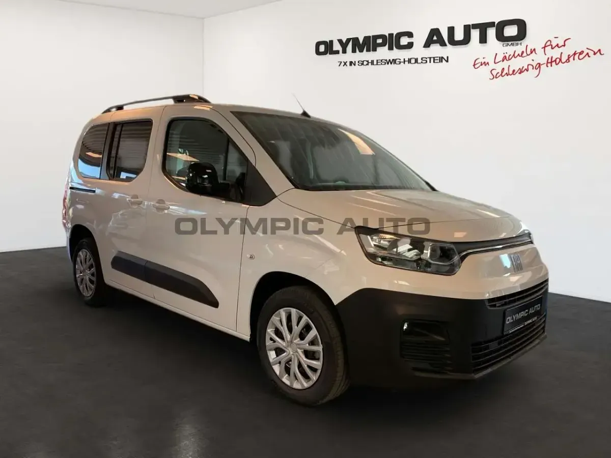 Gebraucht Fiat Doblò Launch Edition 100 kW (136 PS) 2023 Weiß Van / Kleinbus