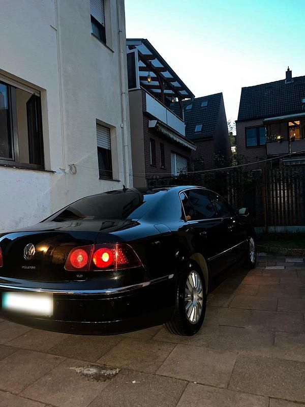 Usata VW Phaeton 239 CV (175 kW) 2008 Nero Berlina