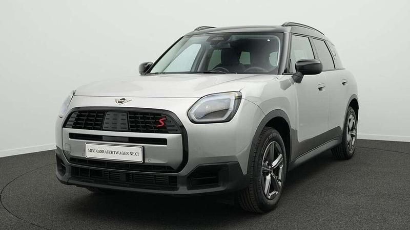 Grau Gebraucht 2024 Mini Countryman Classic SUV | 38.205 € - Bild 1/4