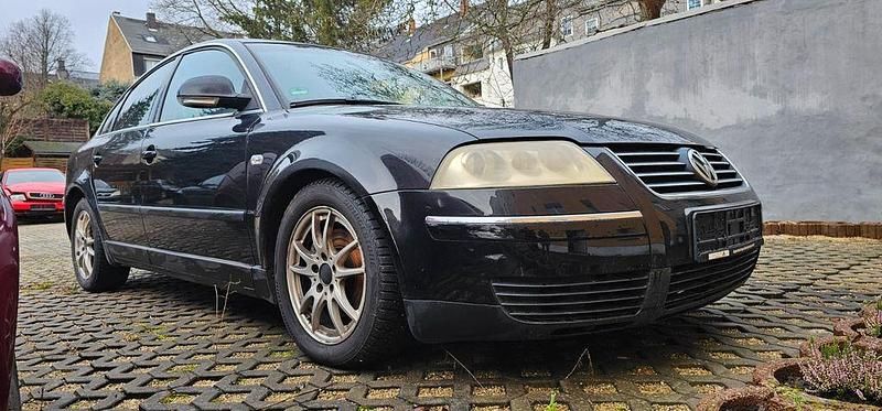 Gebraucht VW Passat Basis 131 PS (96 kW) 2003 Schwarz Limousine