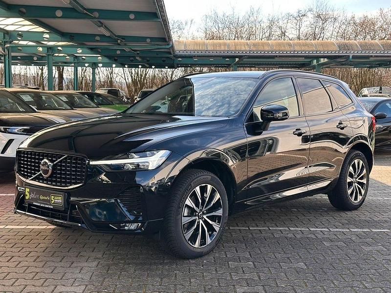 Gebraucht Volvo XC60 Plus 250 PS (183 kW) 2024 Onyx black (metallic) SUV