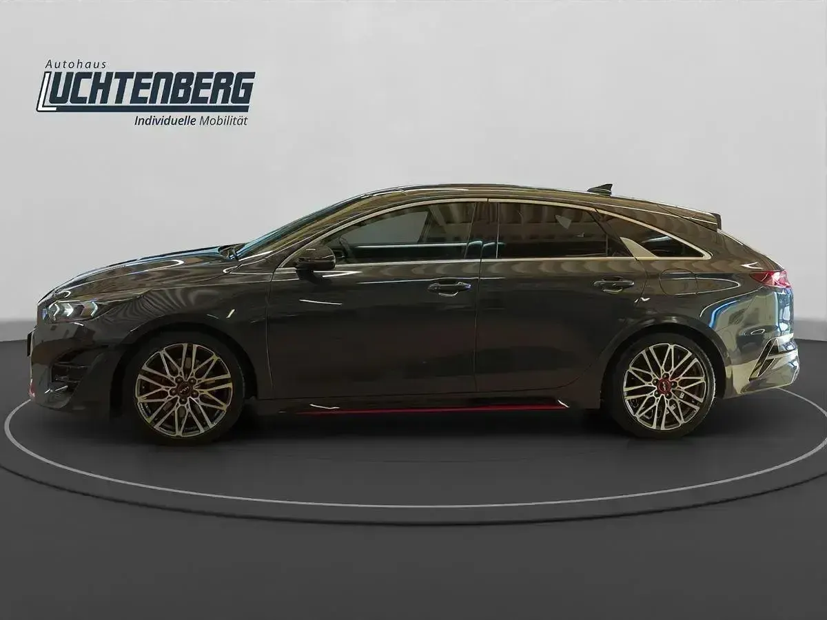 Gebraucht Kia ProCeed GT 150 PS (110 kW) 2024 Grau Kombi